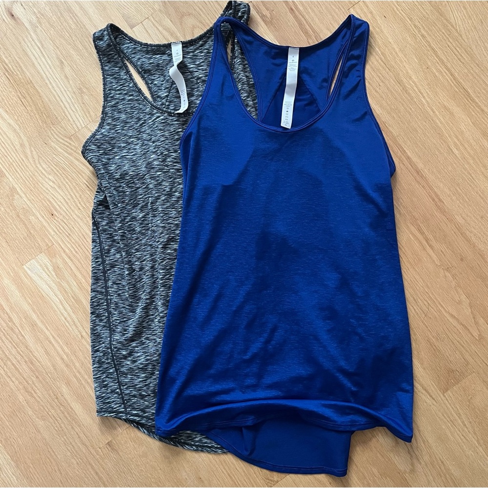 lululemon Essential Tank Tops Pleated (2) - Size 4